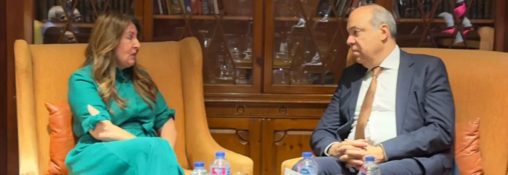 Lors d'un séminaire à l'ambassade américaine au Caire: Plan pour transformer les aéroports en centres économiques intégrés 14 - Le Progrès Egyptien Lors d'un séminaire à l'ambassade américaine au Caire: Plan pour transformer les aéroports en centres économiques intégrés 13 - Le Progrès Egyptien