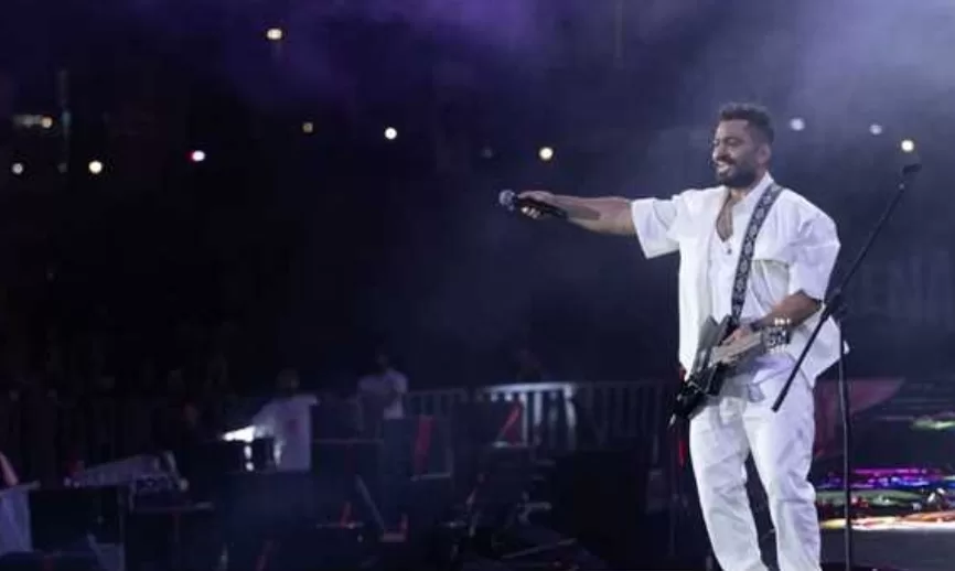 Festival d’Al-Alamein : Ressentez l’énergie et revivez la magie avec Tamer Hosny 6 - Le Progrès Egyptien Festival d’Al-Alamein : Ressentez l’énergie et revivez la magie avec Tamer Hosny 5 - Le Progrès Egyptien