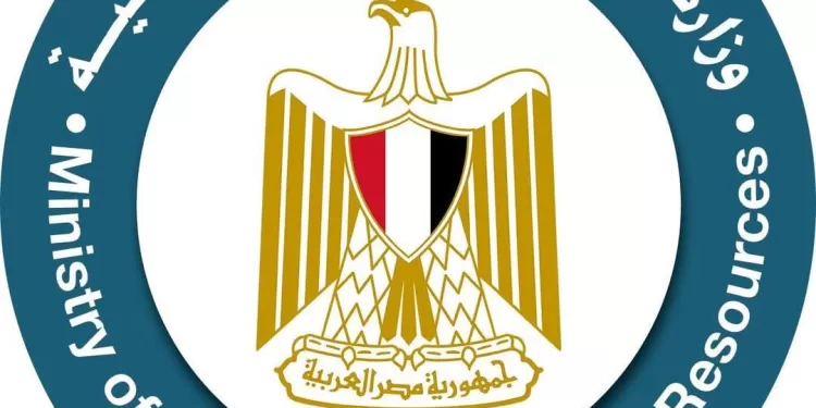 Renversement d'une barge en mer Rouge : mobilisation immédiate des ministres du Pétrole et du Travail 2 - Le Progrès Egyptien Renversement d'une barge en mer Rouge : mobilisation immédiate des ministres du Pétrole et du Travail 1 - Le Progrès Egyptien