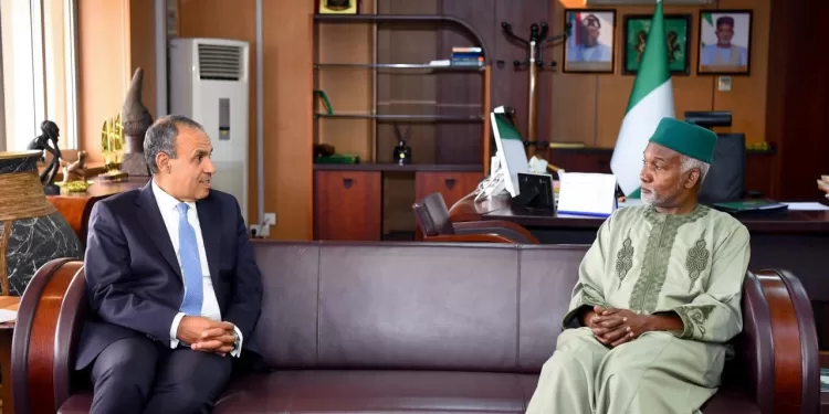 Abdel Aati tient une séance de pourparlers bilatéraux avec le ministre nigérian des AE à Abuja 2 - Le Progrès Egyptien Abdel Aati tient une séance de pourparlers bilatéraux avec le ministre nigérian des AE à Abuja 1 - Le Progrès Egyptien