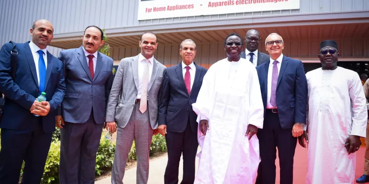 L’Égypte investit au cœur de l’Afrique : le ministre Badr Abdel-Aati inaugure une usine égyptienne d’équipements électriques à Dakar 2 - Le Progrès Egyptien L’Égypte investit au cœur de l’Afrique : le ministre Badr Abdel-Aati inaugure une usine égyptienne d’équipements électriques à Dakar 1 - Le Progrès Egyptien