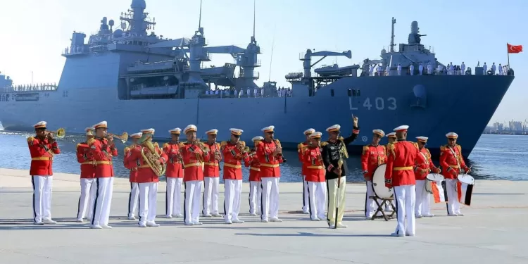 Les forces marines reçoivent à Alexandrie une délégation turque 1 - Le Progrès Egyptien