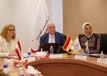 La ministre autrichienne des AE visite le Croissant Rouge égyptien