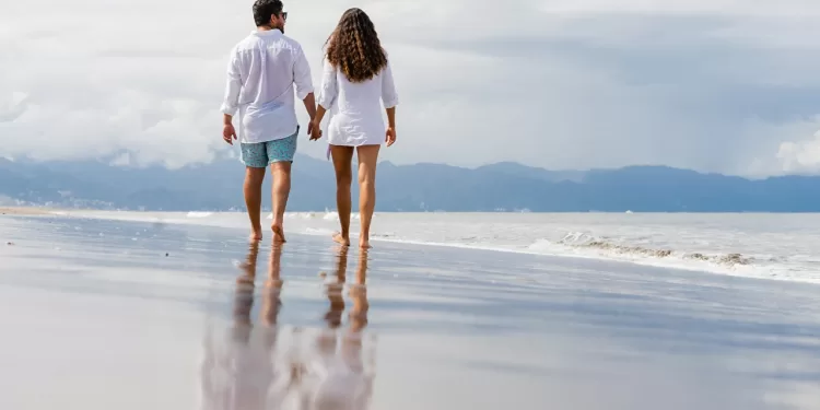 Une promenade sur la plage pour se détendre 2 - Le Progrès Egyptien Une promenade sur la plage pour se détendre 1 - Le Progrès Egyptien