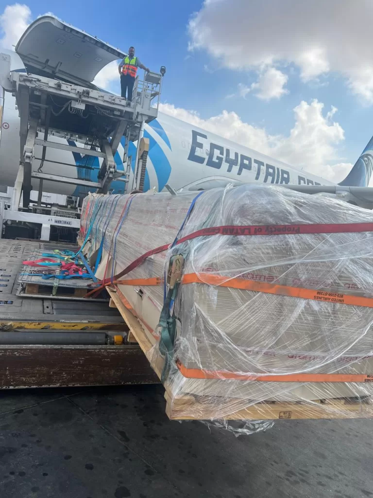 EgyptAir Cargo : Transport d’équipements d’éclairage massifs vers Kinshasa 8 - Le Progrès Egyptien EgyptAir Cargo : Transport d’équipements d’éclairage massifs vers Kinshasa 7 - Le Progrès Egyptien