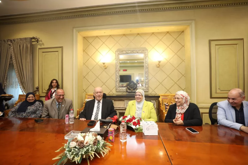 Hommage à l’ancienne directrice du secteur financier du CIA 7 - Le Progrès Egyptien