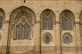 Au Caire, l’âme des pierres: Splendeurs et vertus de l’architecture mamelouke 12 - Le Progrès Egyptien Au Caire, l’âme des pierres: Splendeurs et vertus de l’architecture mamelouke 11 - Le Progrès Egyptien