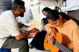 Des notes contre les bombes… à Gaza, la musique soigne les âmes 2 - Le Progrès Egyptien Des notes contre les bombes… à Gaza, la musique soigne les âmes 1 - Le Progrès Egyptien