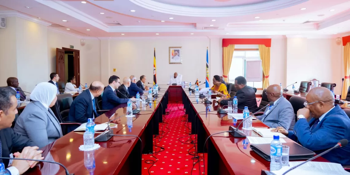 Le ministre des AE rencontre le président ougandais 1 - Le Progrès Egyptien