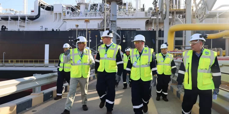 Lancement des essais de la station flottante de regazéification "Energos Force" au port d’Aqaba 1 - Le Progrès Egyptien