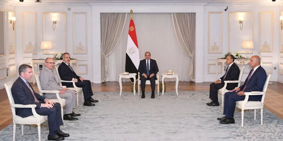 Al-Sissi reçoit le ministre turc des Affaires étrangères 2 - Le Progrès Egyptien Al-Sissi reçoit le ministre turc des Affaires étrangères 1 - Le Progrès Egyptien