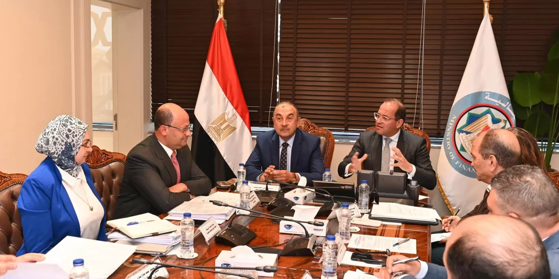 Renforcement de la coopération entre le Secteur public des Affaires et les Finances 1 - Le Progrès Egyptien