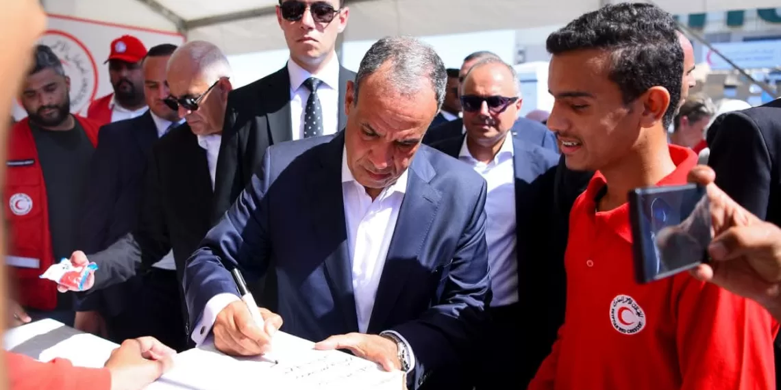 Dr Badr Abdel-Aati exprime la solidarité de l’Égypte avec Gaza depuis le centre logistique du Croissant-Rouge 2 - Le Progrès Egyptien Dr Badr Abdel-Aati exprime la solidarité de l’Égypte avec Gaza depuis le centre logistique du Croissant-Rouge 1 - Le Progrès Egyptien