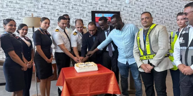 Premier anniversaire des vols EgypAir vers Prague, Djibouti et Mogadiscio 2 - Le Progrès Egyptien Premier anniversaire des vols EgypAir vers Prague, Djibouti et Mogadiscio 1 - Le Progrès Egyptien