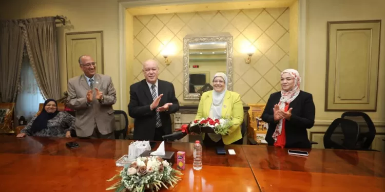 Hommage à l’ancienne directrice du secteur financier du CIA 1 - Le Progrès Egyptien