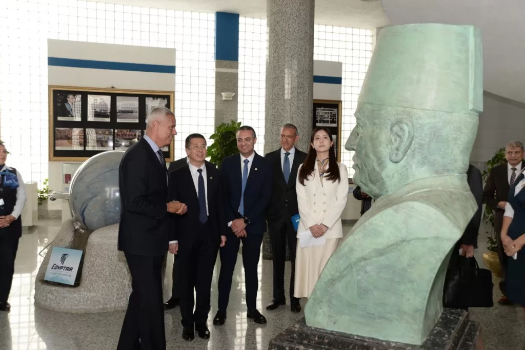 Coopération stratégique entre EgyptAir et Huawei pour renforcer les avantages du voyage 10 - Le Progrès Egyptien Coopération stratégique entre EgyptAir et Huawei pour renforcer les avantages du voyage 9 - Le Progrès Egyptien