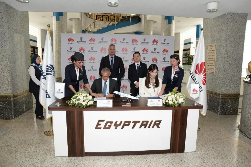 Coopération stratégique entre EgyptAir et Huawei pour renforcer les avantages du voyage 4 - Le Progrès Egyptien Coopération stratégique entre EgyptAir et Huawei pour renforcer les avantages du voyage 3 - Le Progrès Egyptien