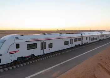 Sur les rails du développement: Le projet pharaonique du train électrique égyptien