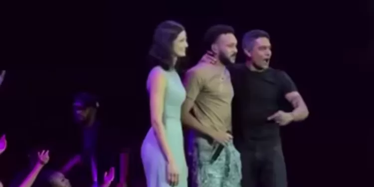 Festival d’El-Alamein : Asser Yassin et Tara Emad, la surprise du concert de Wegz 2 - Le Progrès Egyptien Festival d’El-Alamein : Asser Yassin et Tara Emad, la surprise du concert de Wegz 1 - Le Progrès Egyptien