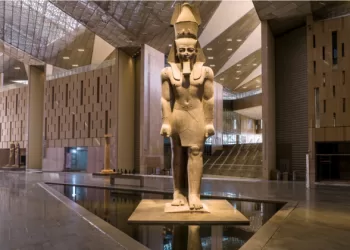 GME : L’histoire de la statue du roi Ramsès II