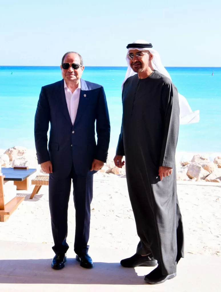 Al-Sissi et Ben Zayed partagent un moment convivial au bord de la Méditerranée 6 - Le Progrès Egyptien Al-Sissi et Ben Zayed partagent un moment convivial au bord de la Méditerranée 5 - Le Progrès Egyptien