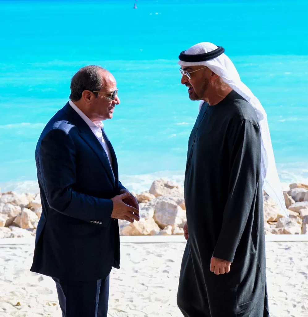 Al-Sissi et Ben Zayed partagent un moment convivial au bord de la Méditerranée 4 - Le Progrès Egyptien Al-Sissi et Ben Zayed partagent un moment convivial au bord de la Méditerranée 3 - Le Progrès Egyptien