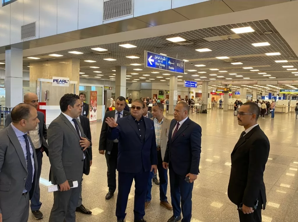 Visite d'inspection du Comité suprême de la sécurité et de l'environnement à l'aéroport de Charm el-Cheikh 6 - Le Progrès Egyptien Visite d'inspection du Comité suprême de la sécurité et de l'environnement à l'aéroport de Charm el-Cheikh 5 - Le Progrès Egyptien