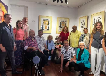 « Portails » : Un voyage artistique entre quête de sens et célébration de la vie