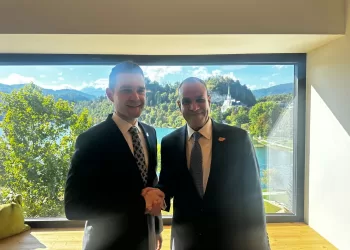 Abdel Aati rencontre son homologue de Macédoine du Nord en marge du Forum stratégique de Bled