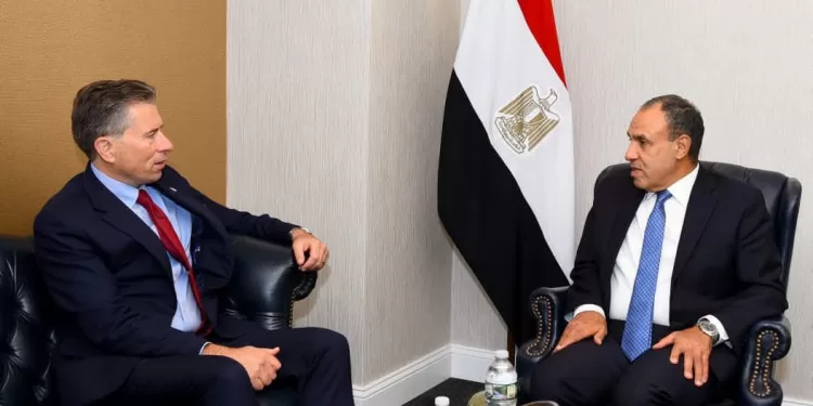 Abdel Aati rencontre le Secrétaire général adjoint aux affaires humanitaires à New York 2 - Le Progrès Egyptien Abdel Aati rencontre le Secrétaire général adjoint aux affaires humanitaires à New York 1 - Le Progrès Egyptien