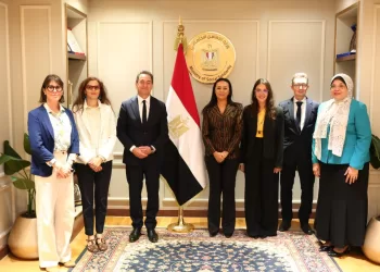 La ministre de la Solidarité sociale reçoit l’ambassadeur de France