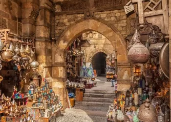 Khan Al-Khalili: Les Secrets du Plus Grand Souk du Caire