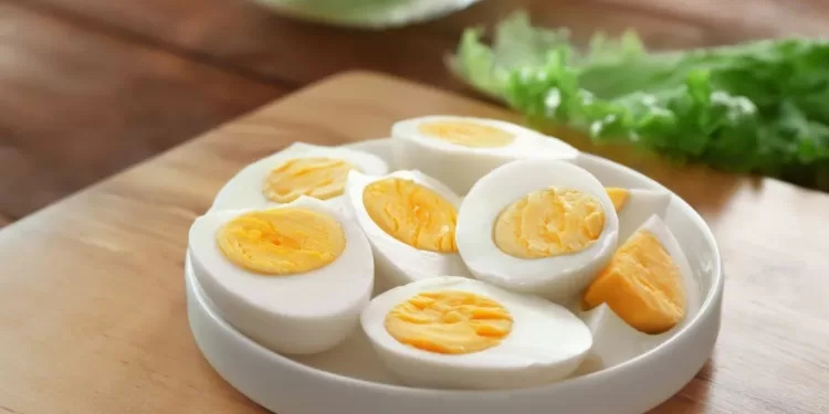 Pourquoi il faut toujours ajouter du sel à l’eau de cuisson des œufs? 2 - Le Progrès Egyptien Pourquoi il faut toujours ajouter du sel à l’eau de cuisson des œufs? 1 - Le Progrès Egyptien