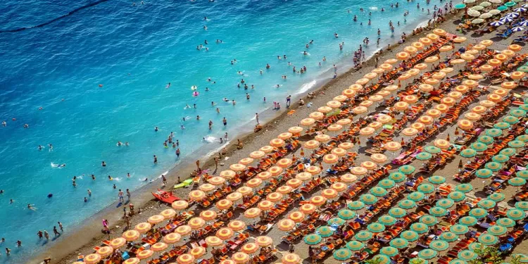 L'impact du tourisme de masse: Concilier développement économique et préservation 1 - Le Progrès Egyptien