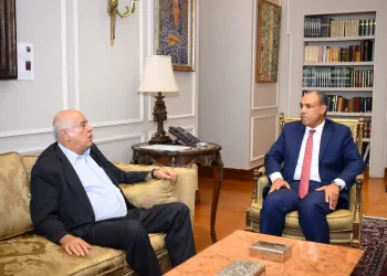 Abdel Aati reçoit un haut responsable du Fatah pour discuter de la situation en Palestine