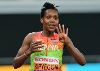 Mondiaux d’athlétisme: insatiable Kipyegon sur 1.500 m, Tinch roi du 110 m haies