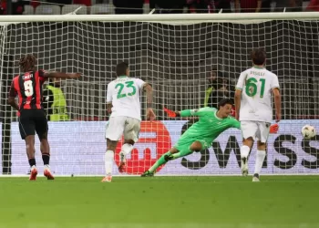 Ligue Europa: Nice se réveille trop tard et s’incline face à la Roma