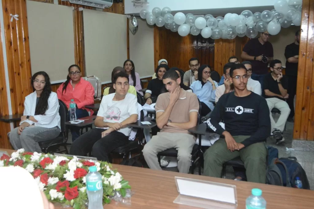 Première classe d'étudiants du programme français "Kasr Al Ainy French – KAF" 10 - Le Progrès Egyptien Première classe d'étudiants du programme français "Kasr Al Ainy French – KAF" 9 - Le Progrès Egyptien