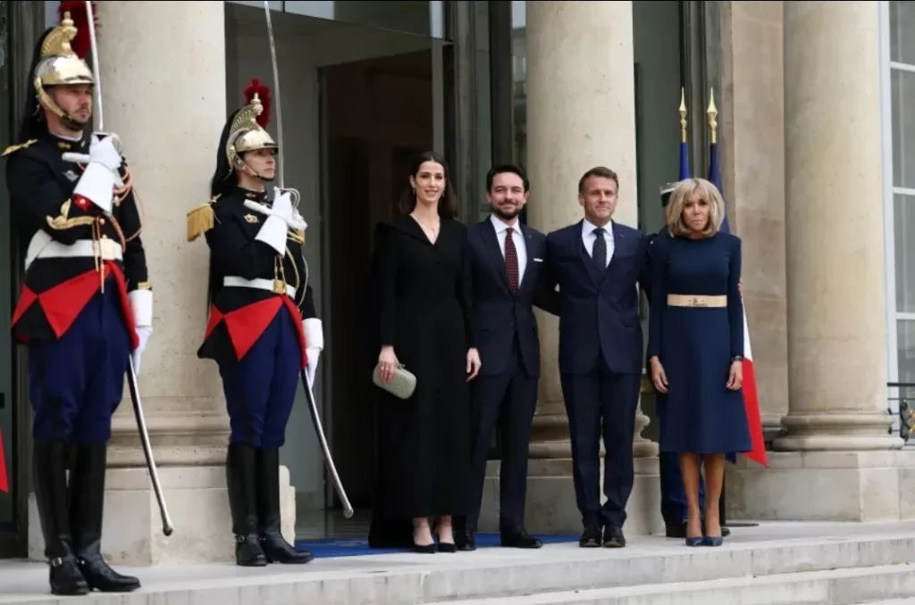 Les Macron oublient le fiasco politique avec Hussein et Rajwa de Jordanie 6 - Le Progrès Egyptien Les Macron oublient le fiasco politique avec Hussein et Rajwa de Jordanie 5 - Le Progrès Egyptien