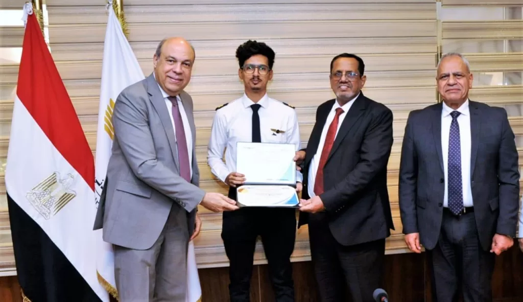 Al-Hefni: Le contrôleur aérien, « chef d’orchestre » du ciel 6 - Le Progrès Egyptien Al-Hefni: Le contrôleur aérien, « chef d’orchestre » du ciel 5 - Le Progrès Egyptien