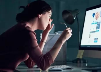 La fatigue numérique: Pourquoi nos cerveaux ont besoin de déconnexion spirituelle