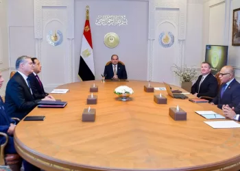 Examen avec ExxonMobil de la coopération énergétique