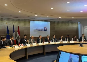 Abdel-Aati rencontre les représentants des grandes entreprises et des fonds d’investissement français