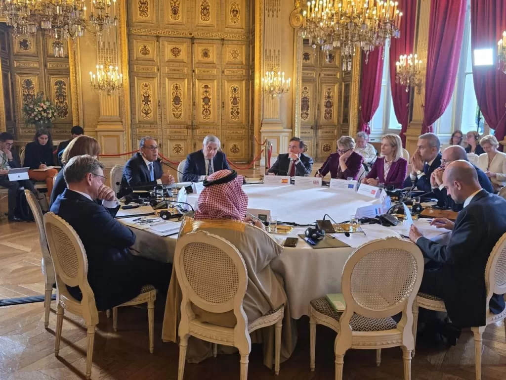 Paris: Abdel-Aati à la réunion ministérielle sur la mise en œuvre du plan US de paix à Gaza 6 - Le Progrès Egyptien Paris: Abdel-Aati à la réunion ministérielle sur la mise en œuvre du plan US de paix à Gaza 5 - Le Progrès Egyptien