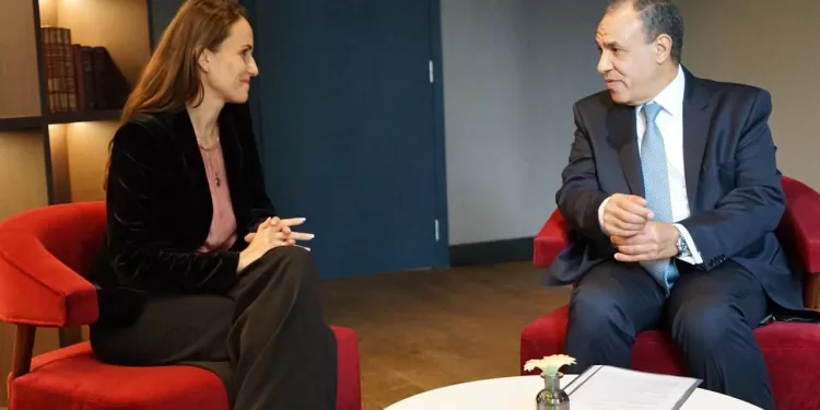 Rencontre entre le ministre des Affaires étrangères et son homologue roumaine à Bruxelles 2 - Le Progrès Egyptien Rencontre entre le ministre des Affaires étrangères et son homologue roumaine à Bruxelles 1 - Le Progrès Egyptien