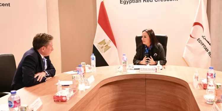 La ministre de la Solidarité sociale reçoit le Secrétaire général adjoint des Nations Unies aux affaires humanitaires 1 - Le Progrès Egyptien