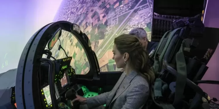 La commodore Kate Middleton dans un look intégralement gris 2 - Le Progrès Egyptien La commodore Kate Middleton dans un look intégralement gris 1 - Le Progrès Egyptien