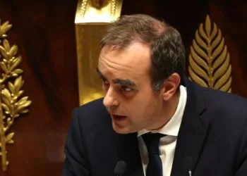 Lecornu concède au PS le totem des retraites au nom de la stabilité