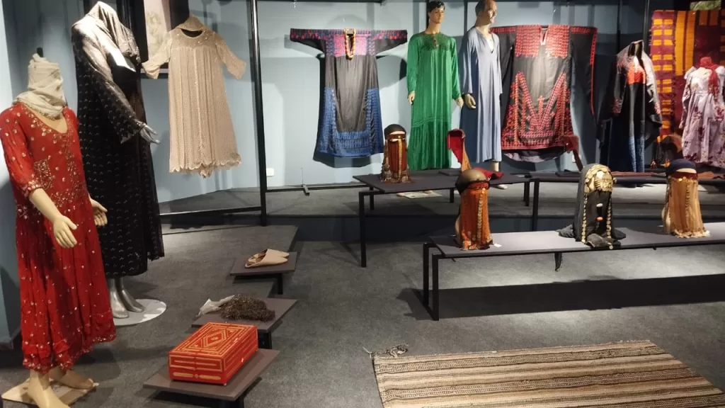 Rencontre de l’âme égyptienne: Une immersion poétique au Musée des Arts populaires 10 - Le Progrès Egyptien Rencontre de l’âme égyptienne: Une immersion poétique au Musée des Arts populaires 9 - Le Progrès Egyptien