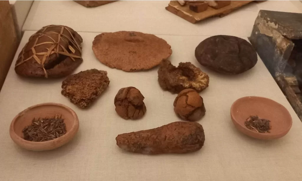 Même des pains vieux de 4000 ans au GME... 6 - Le Progrès Egyptien Même des pains vieux de 4000 ans au GME... 5 - Le Progrès Egyptien